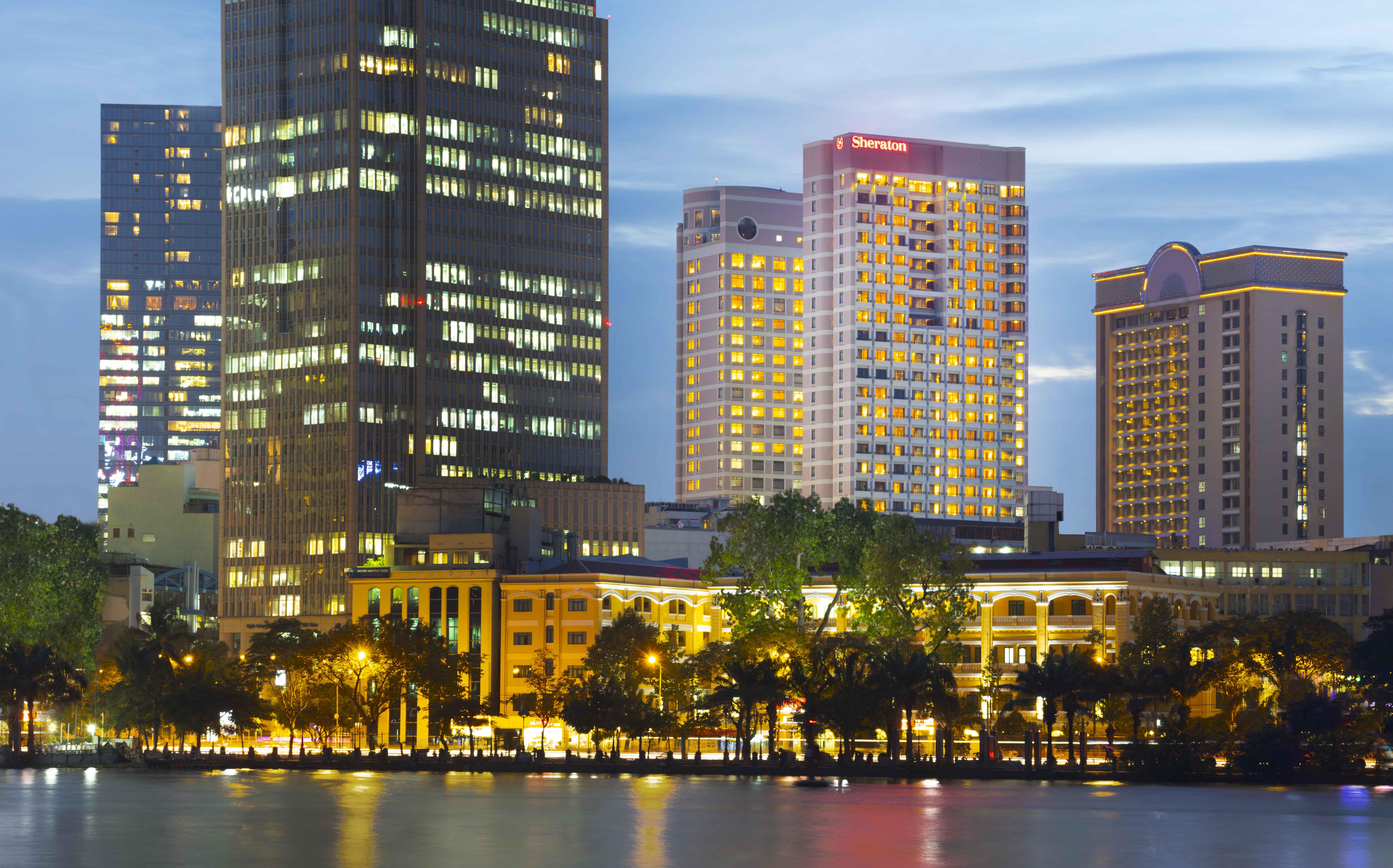 Khách sạn Khách Sạn&tòa Tháp Sheraton Sài Gòn 5*