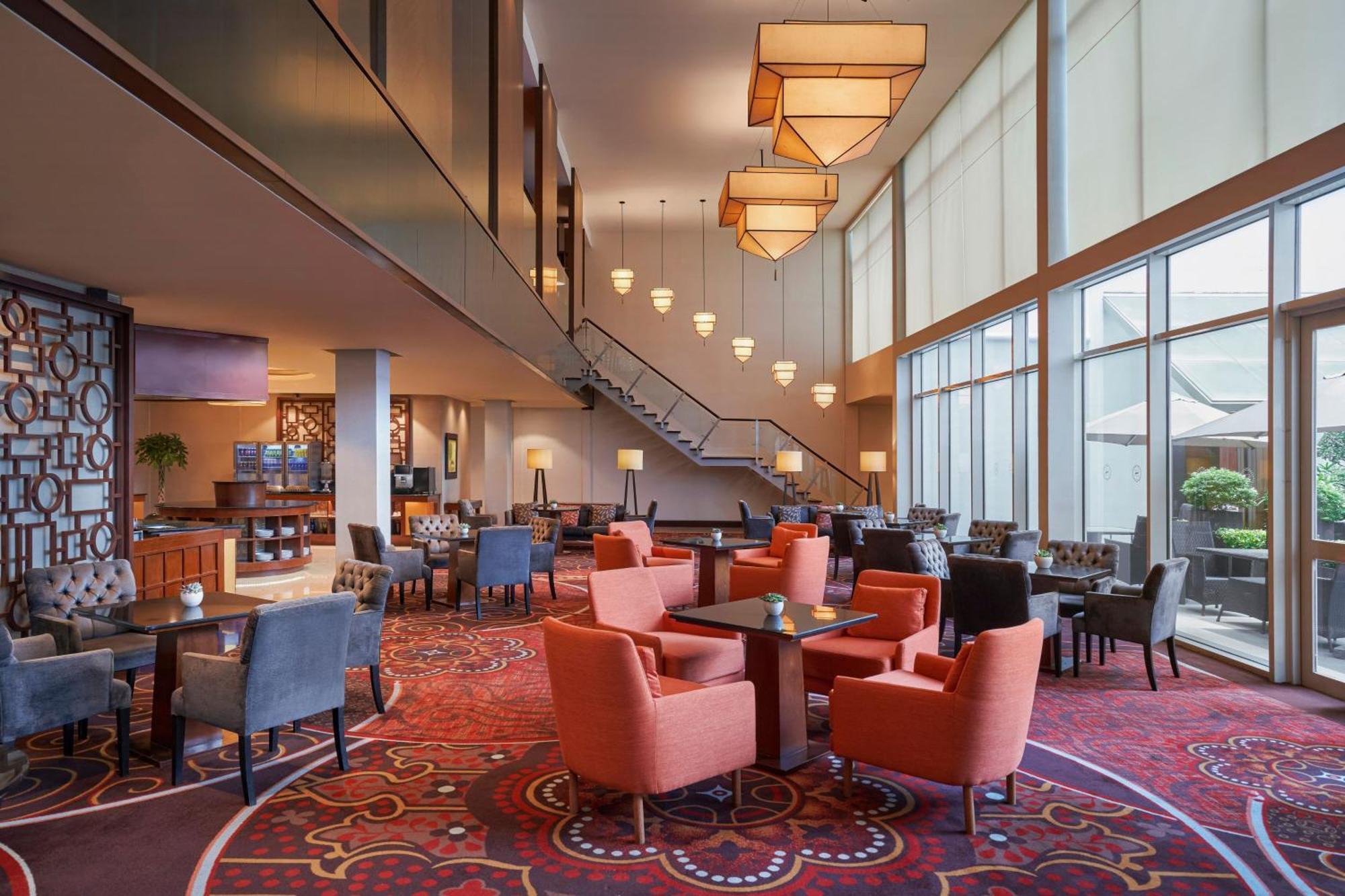 Sheraton Saigon Grand Opera Hotel 5*