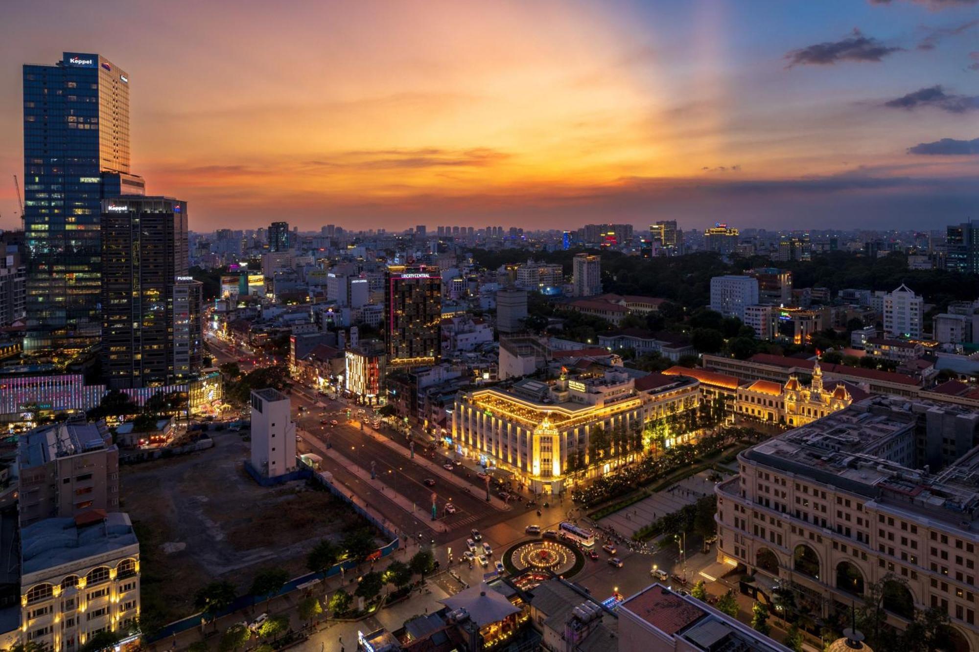 Khách Sạn&tòa Tháp Sheraton Sài Gòn 5*