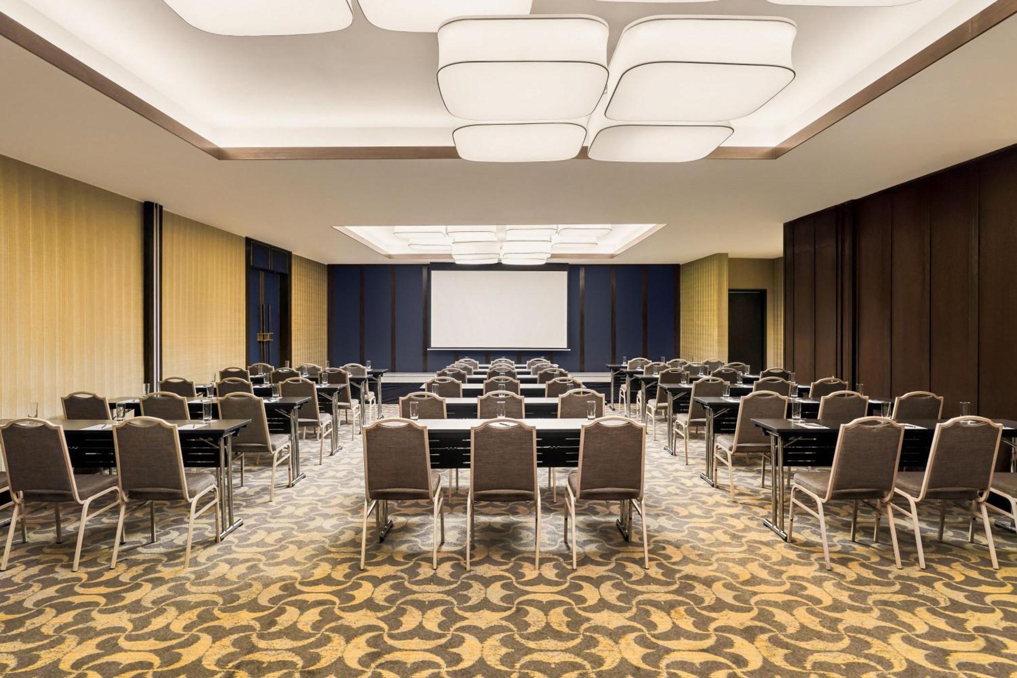 Khách Sạn&tòa Tháp Sheraton Sài Gòn 5*