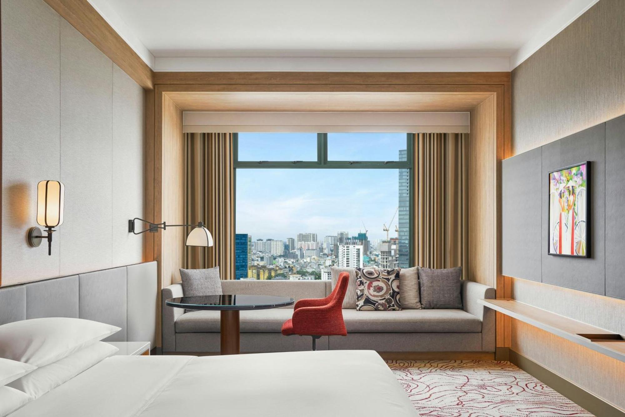 Sheraton Saigon Grand Opera 5*